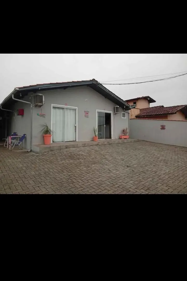 פנייה Quarto Completo Com Banheiro Privado 0*,  ברזיל